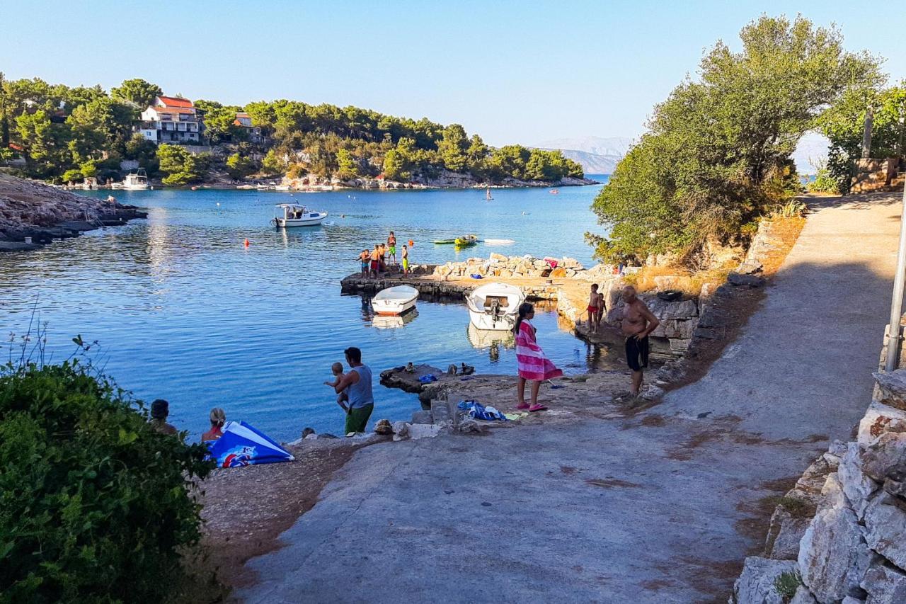Apartments By The Sea Basina, Hvar - 542 Vrbanj Eksteriør bilde
